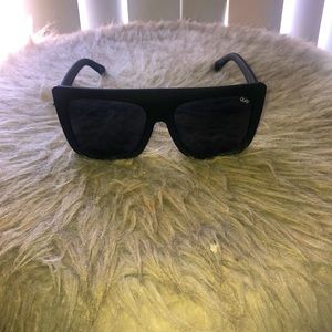 Quay black sunglasses